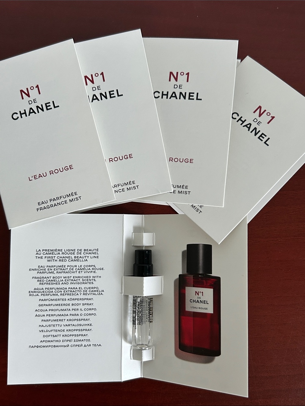 1.5mlx5 CHANEL No.1 L'Eau Rouge samples set